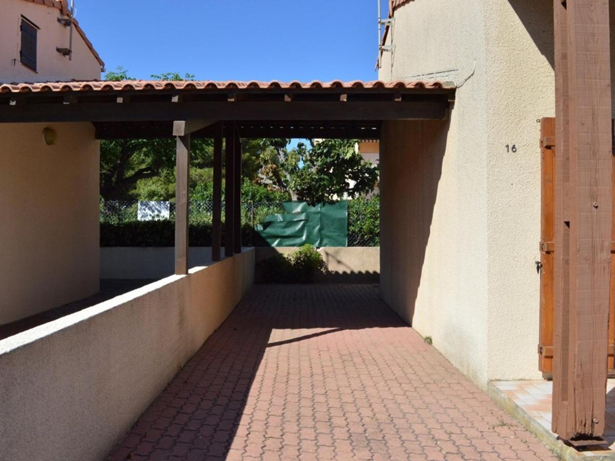 Maison 3 Pieces + Mezzanine, Terrasse, 300M Plage, 6 Couchages - Saint Pierre La Mer - Fr-1-229D-582 Bagian luar foto